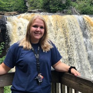 Meet your Posher, Courtney